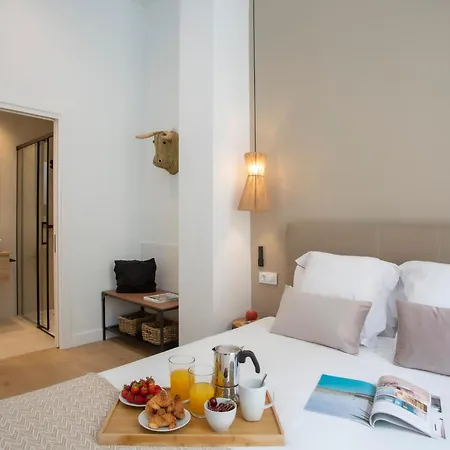 Singularstays Mercado Central Valencia Room photo