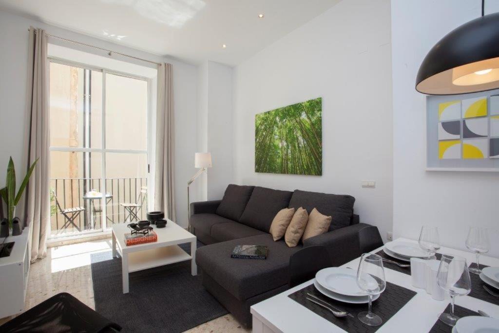 Apartment Singularstays Mercado *