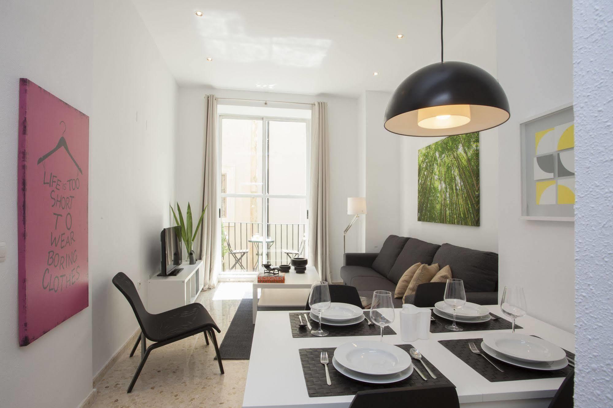 Singularstays Mercado Apartment *
